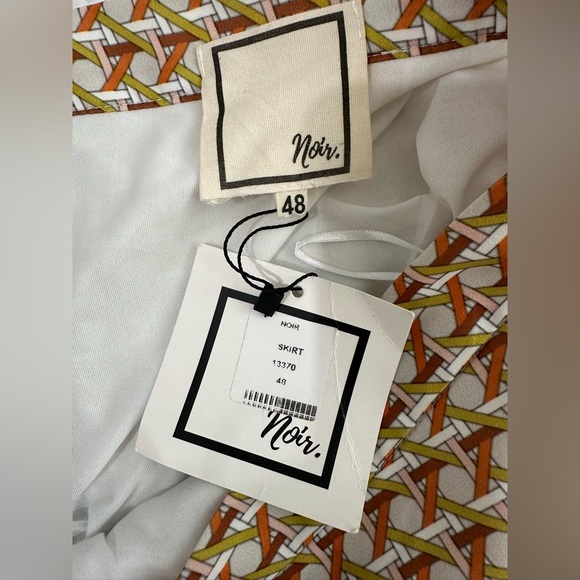 Noir Weave Print Neck Tie Blouse & Pleat Skirt Set - US Size 16 - Picture 11 of 12